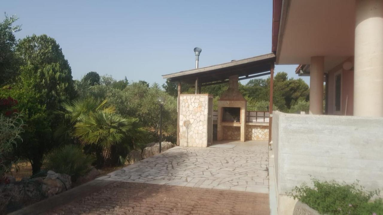 L'Angolo Antico Castellana Grotte Exterior photo